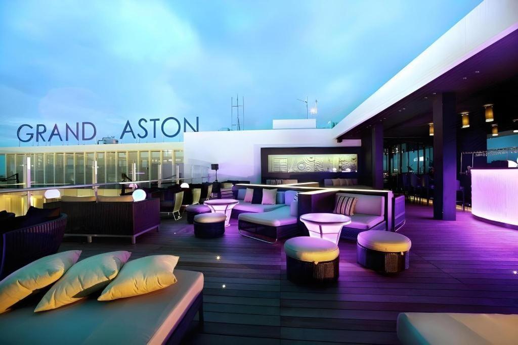 Artotel Suites Bianti Yogyakarta Exterior photo